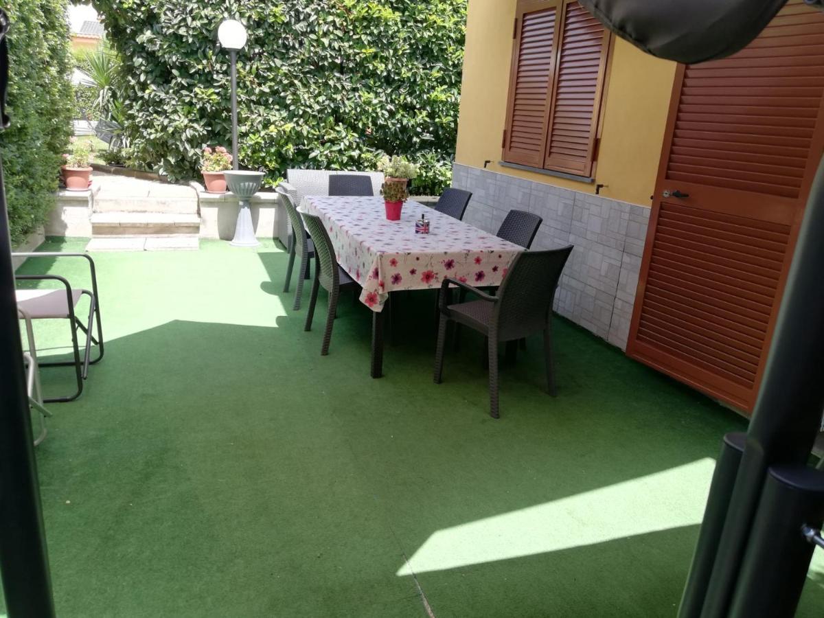 Depandance Con Piscina In Uso In Esclusivo In B&B Sant'Antonio Abate Exterior photo
